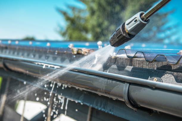 Roof Power Washing Services in Robins, IA